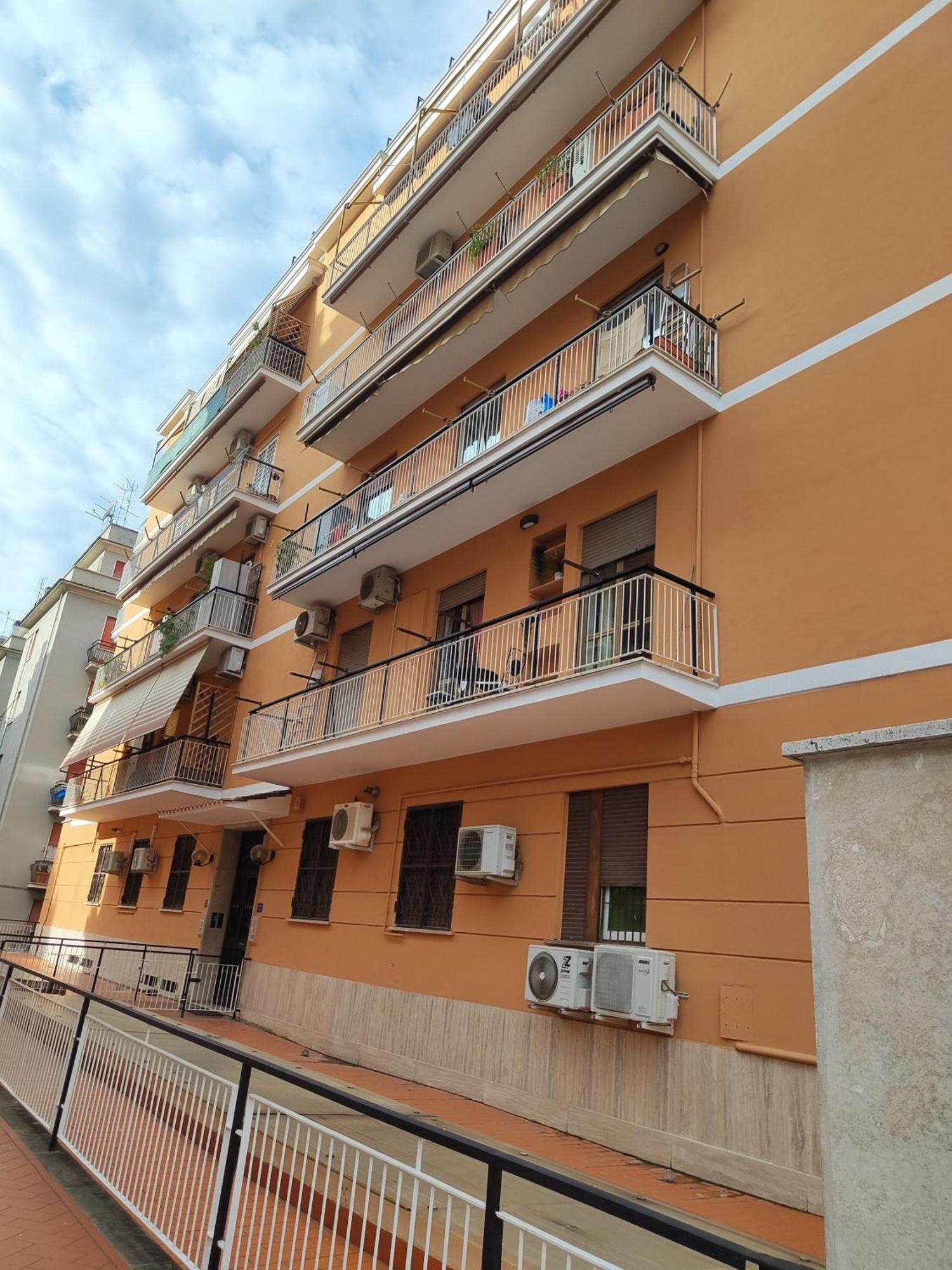 Betulle'S House Apartment Roma Ngoại thất bức ảnh