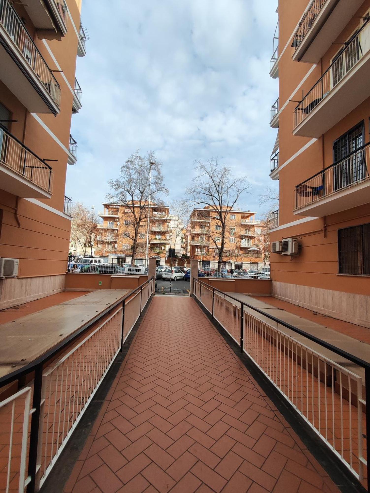 Betulle'S House Apartment Roma Ngoại thất bức ảnh